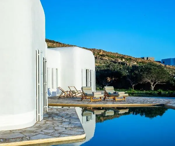 Zen In Lia Vila Kalafatis